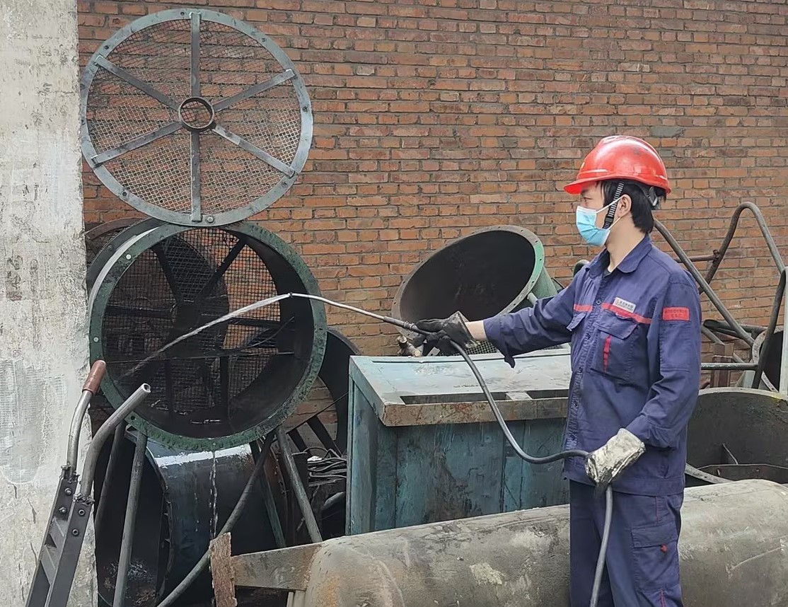 鍛造廠清洗吹風(fēng)機(1).jpg
